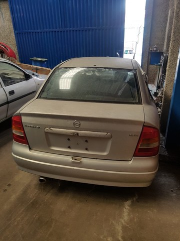 GM Astra GL 1.8 2000/2000 Gasolina
