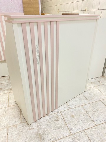 Balcão Rosa e Branco - Lojas - Consultórios - Escritórios