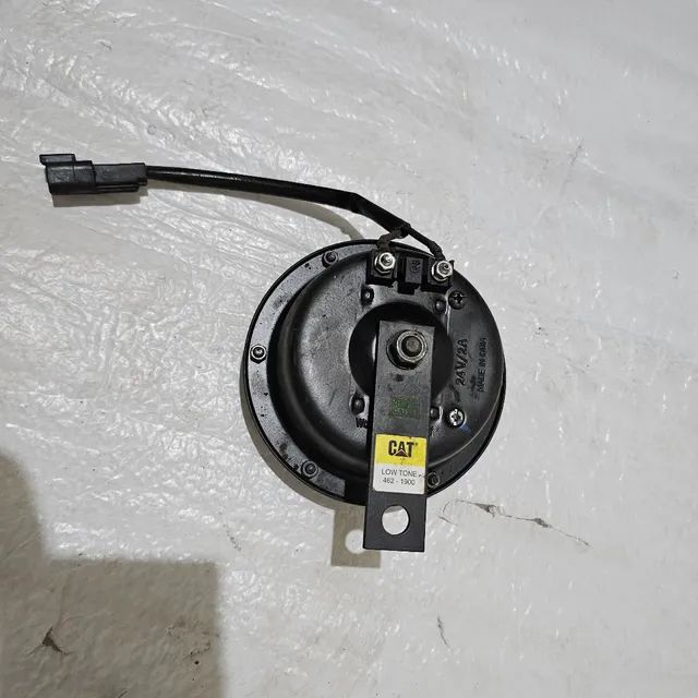 Trator esteira escavadeira caterpillar buzina nova original 4621900 - Foto 4