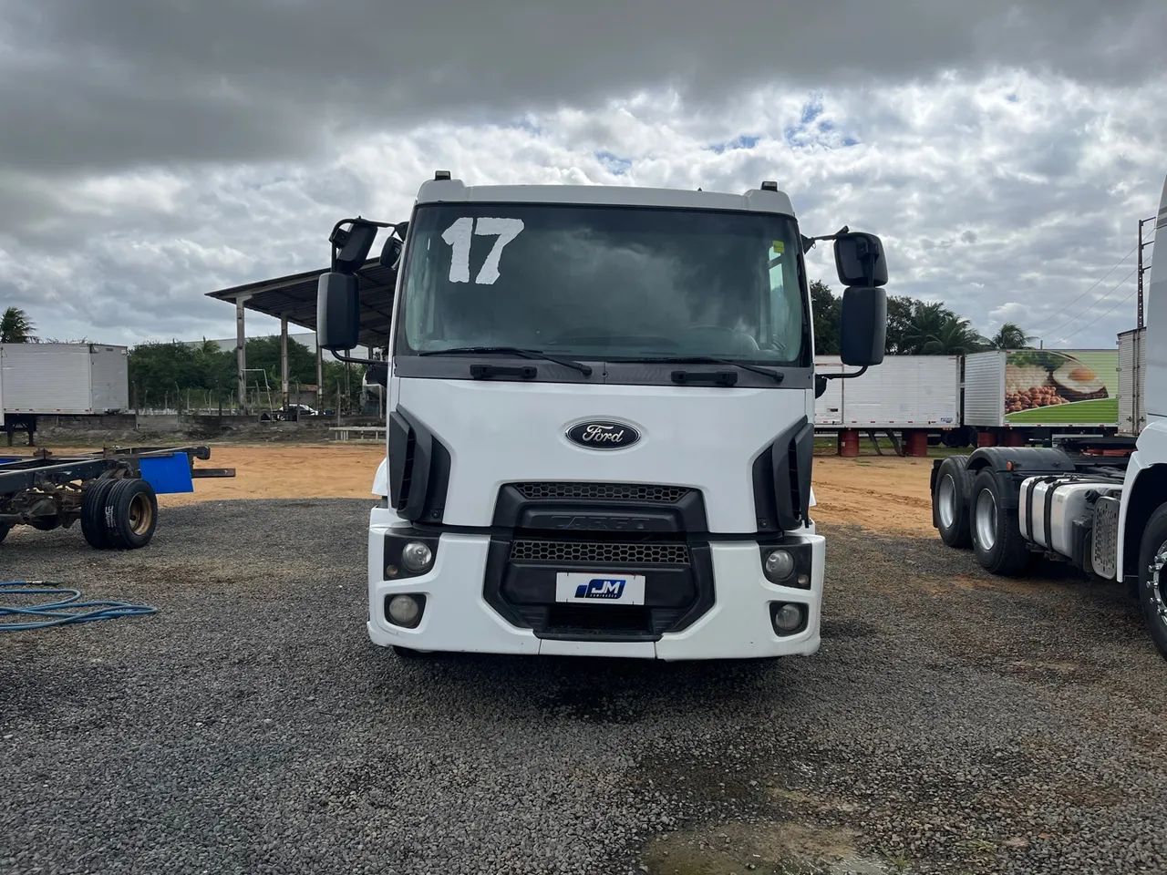 Caminhão Ford 1519 2016/2017