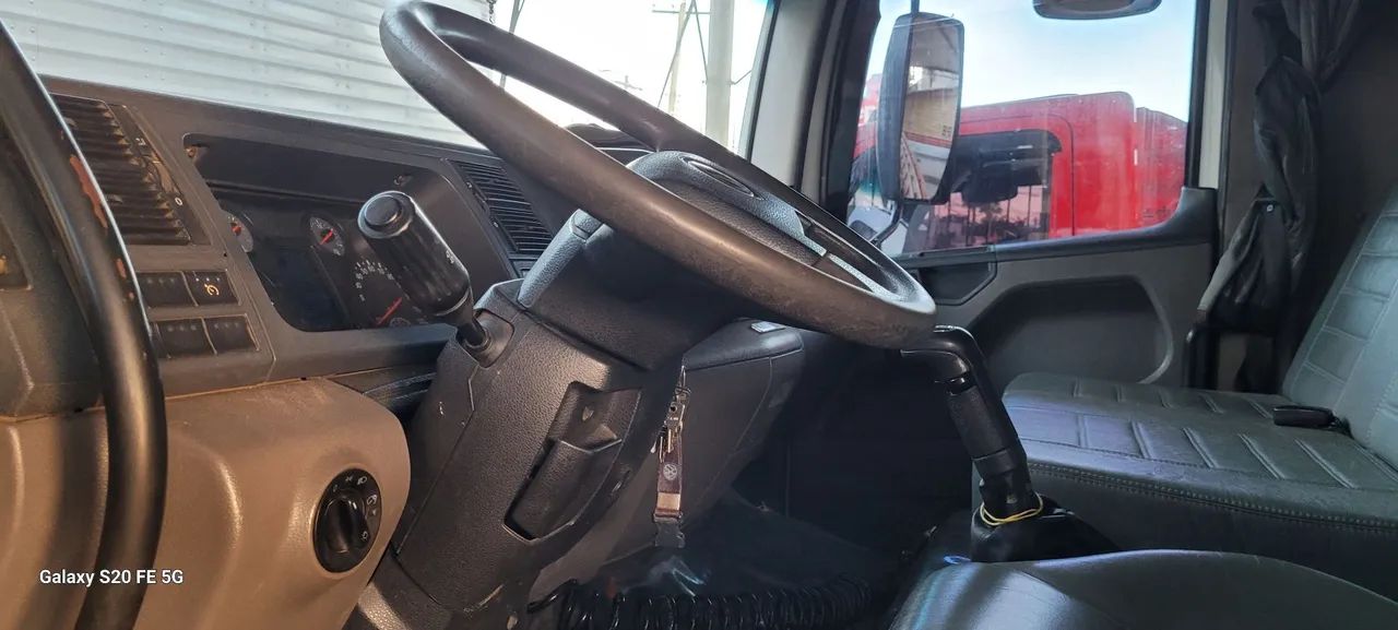 17190. 2013 - Foto 2