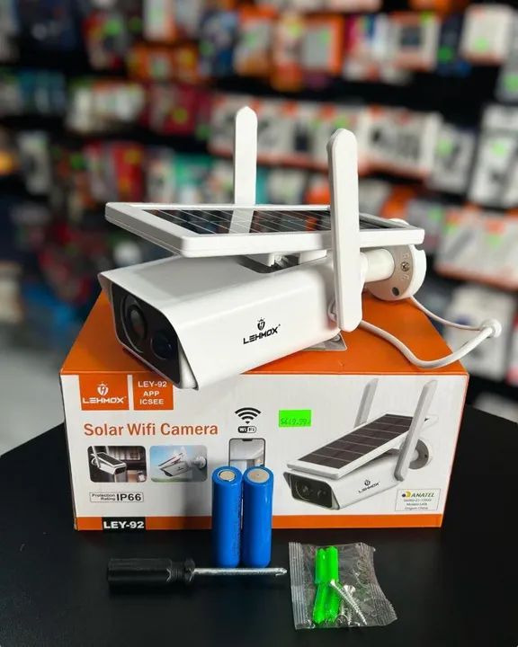 CÂMERA DE SEGURANÇA COM PLACA SOLAR