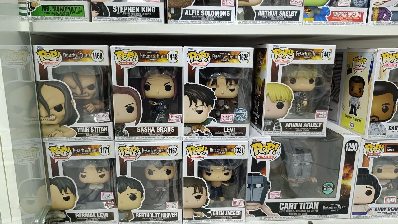Funko Pop Attack on Titan novos