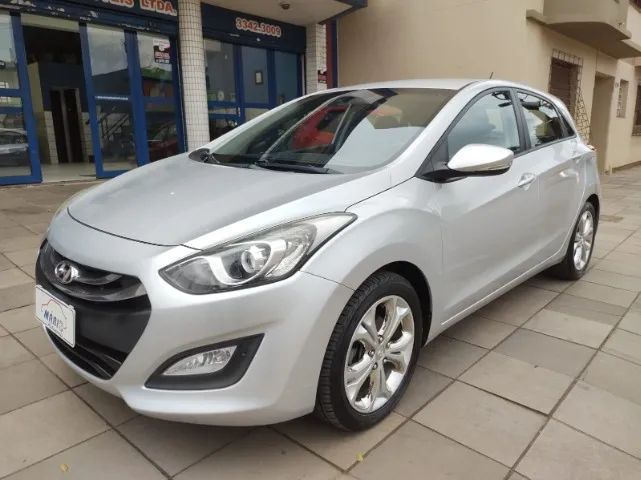 I30 1.8 2015 Automático em Ótimo estado.