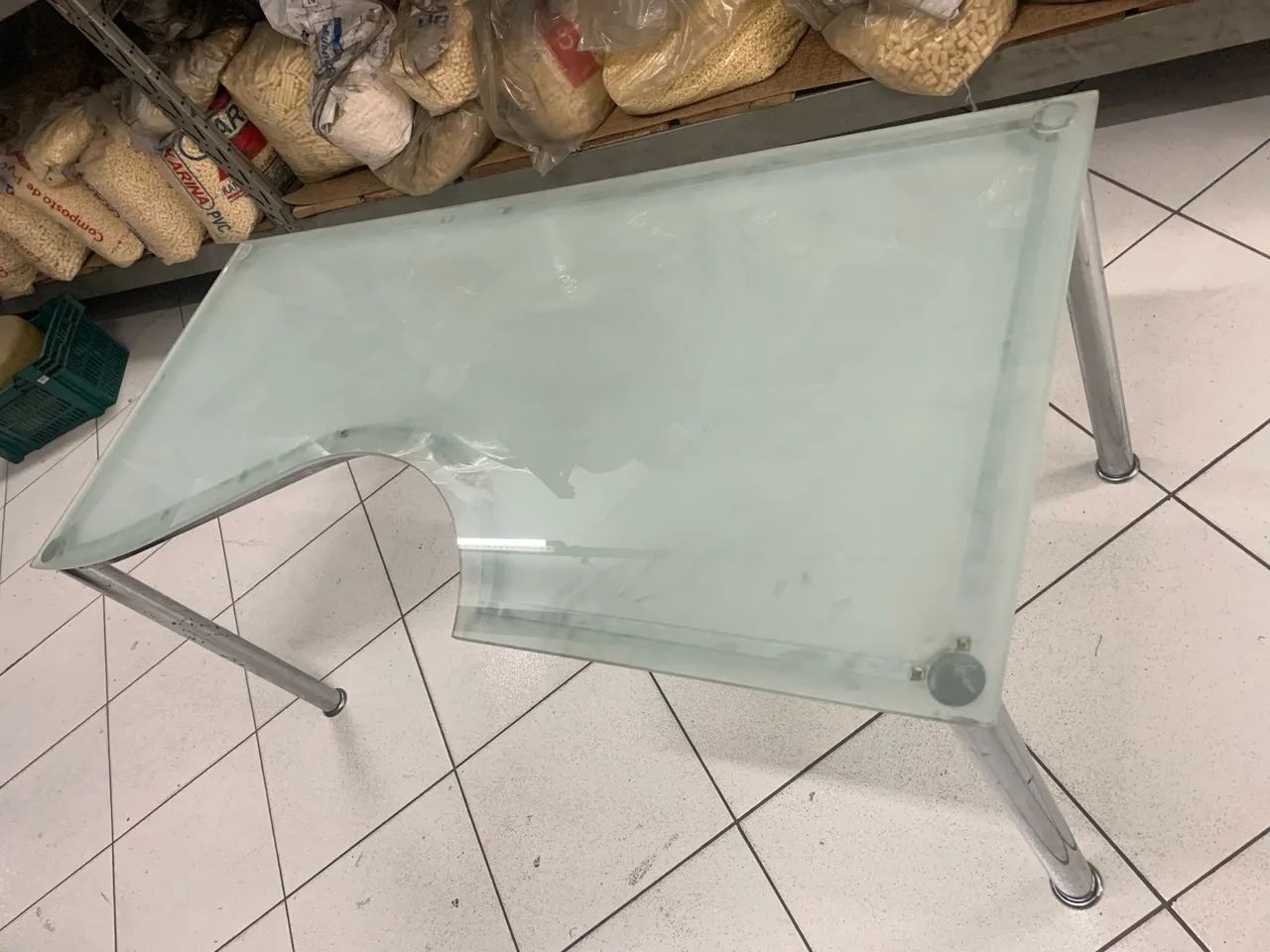 Mesa Com Tampo De Vidro Retangular Reno Crome - Foto 2