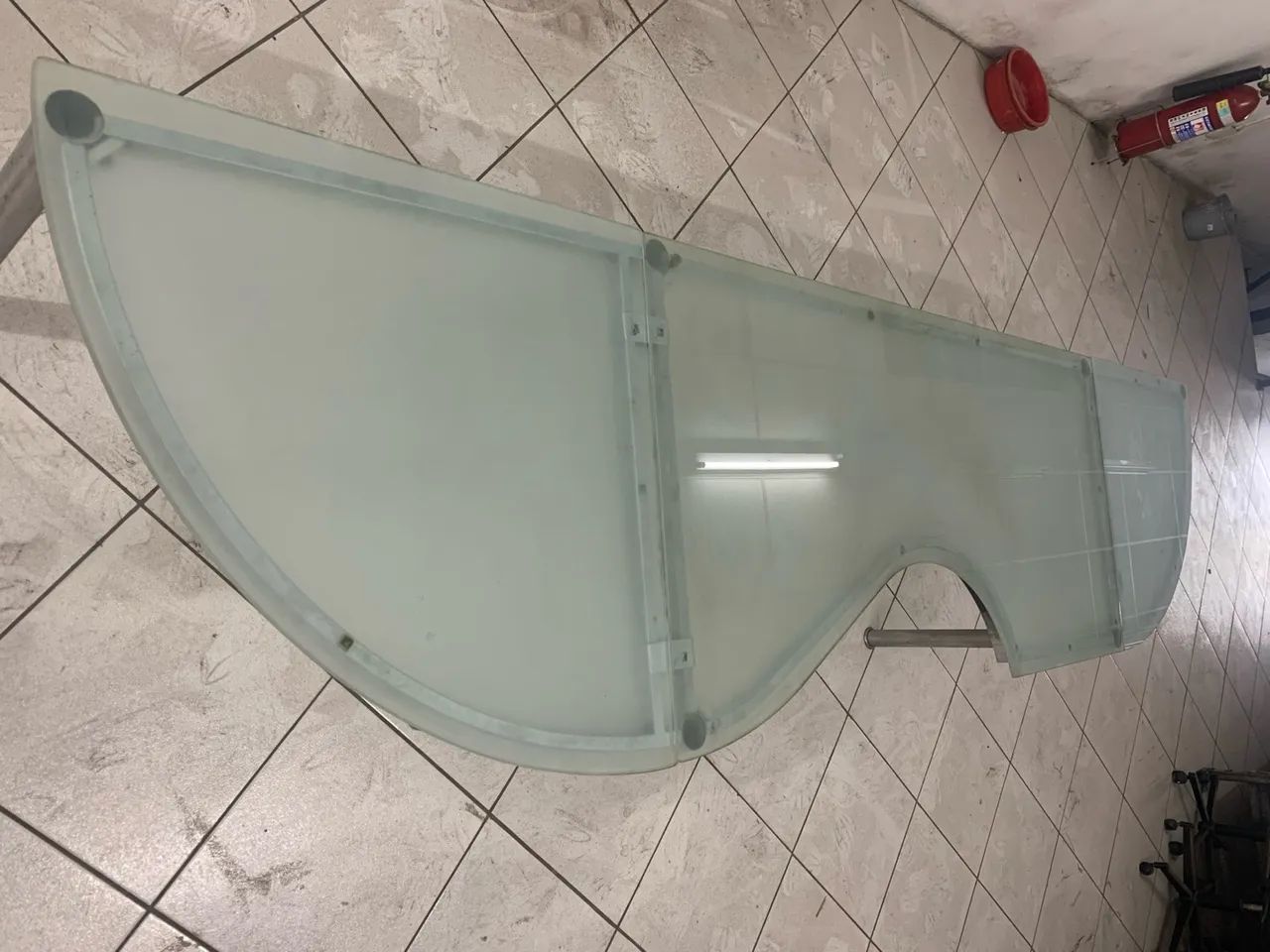 Mesa Com Tampo De Vidro Retangular Reno Crome - Foto 2