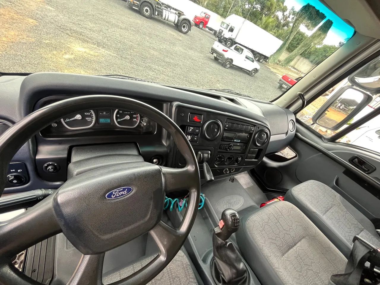 Caminhão Ford 1519 2016/2017 - Foto 4