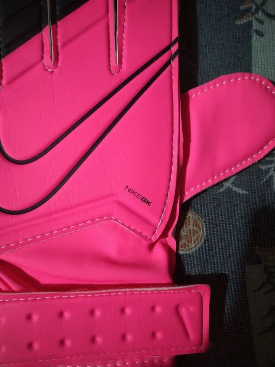 Luva goleiro Nike GK juvenil / Semi-nova. - Foto 3