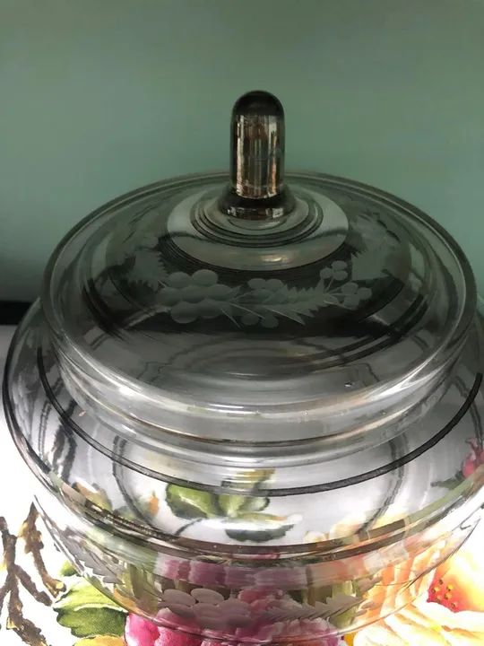 Bomboniere em vidro com lapidação floral - Foto 2