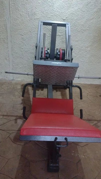 Máquina de Leg Press profissional