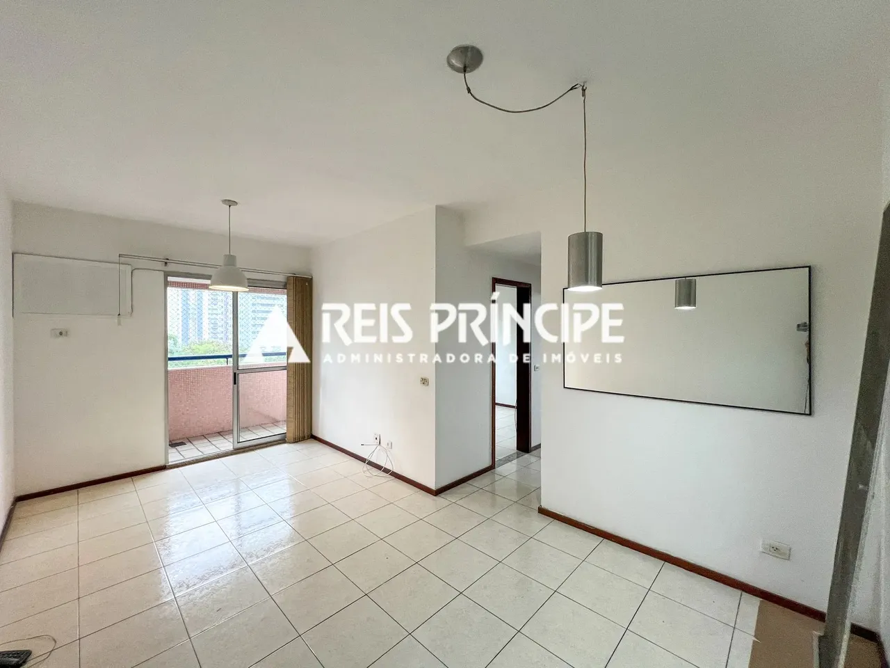 APARTAMENTO PARA ALUGAR EM ÓTIMA LOCALIZAÇÃO NA BARRA DA TIJUCA - ABM