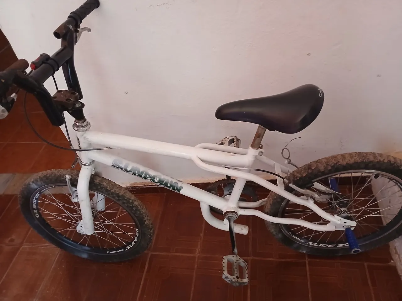 Vende se bicicleta