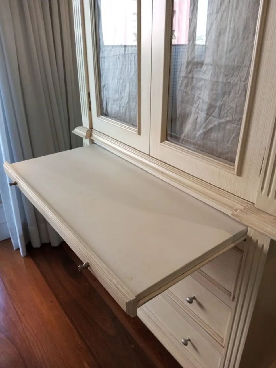 Armário clássico estilo provençal com dois módulos.  - Foto 2