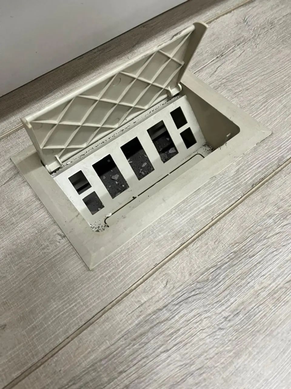 Mesa de escritório em MDF - Foto 3