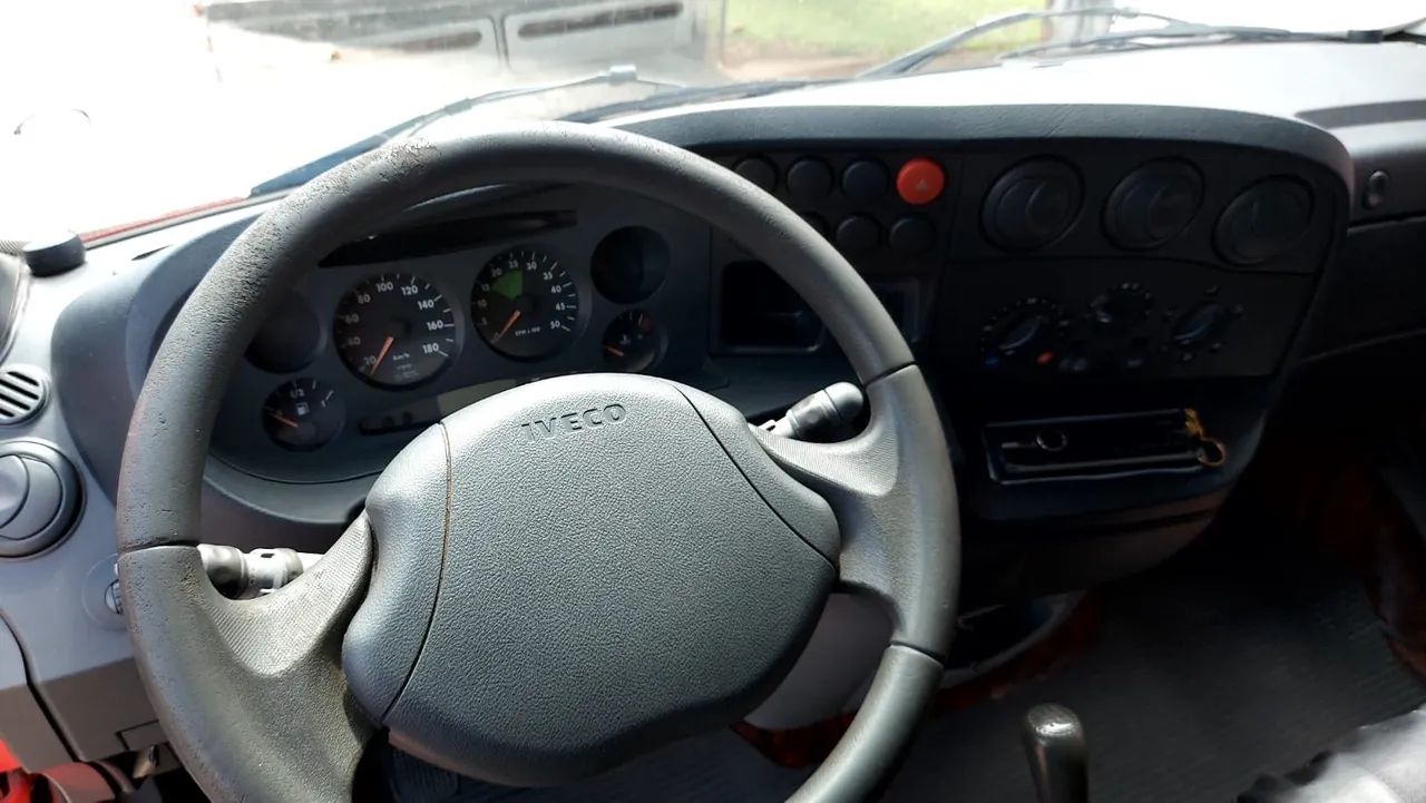 Iveco Daily 70c16 HD ano 2011 - Foto 2