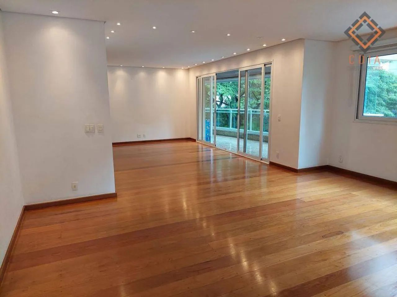 Apartamento com 4 dormitórios à venda, 360 m² por R$ 5.350.000,00 - Itaim Bibi - São Paulo