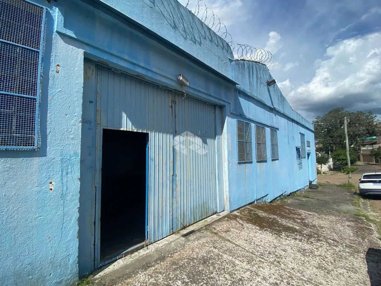 Terreno/Pavilhão de esquina no Bairro Medianeira, próximo antigo estágio Olímpico, Porto A - Foto 3