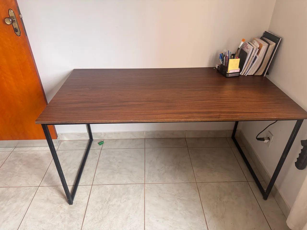 Mesa de estudos 65048978521219120