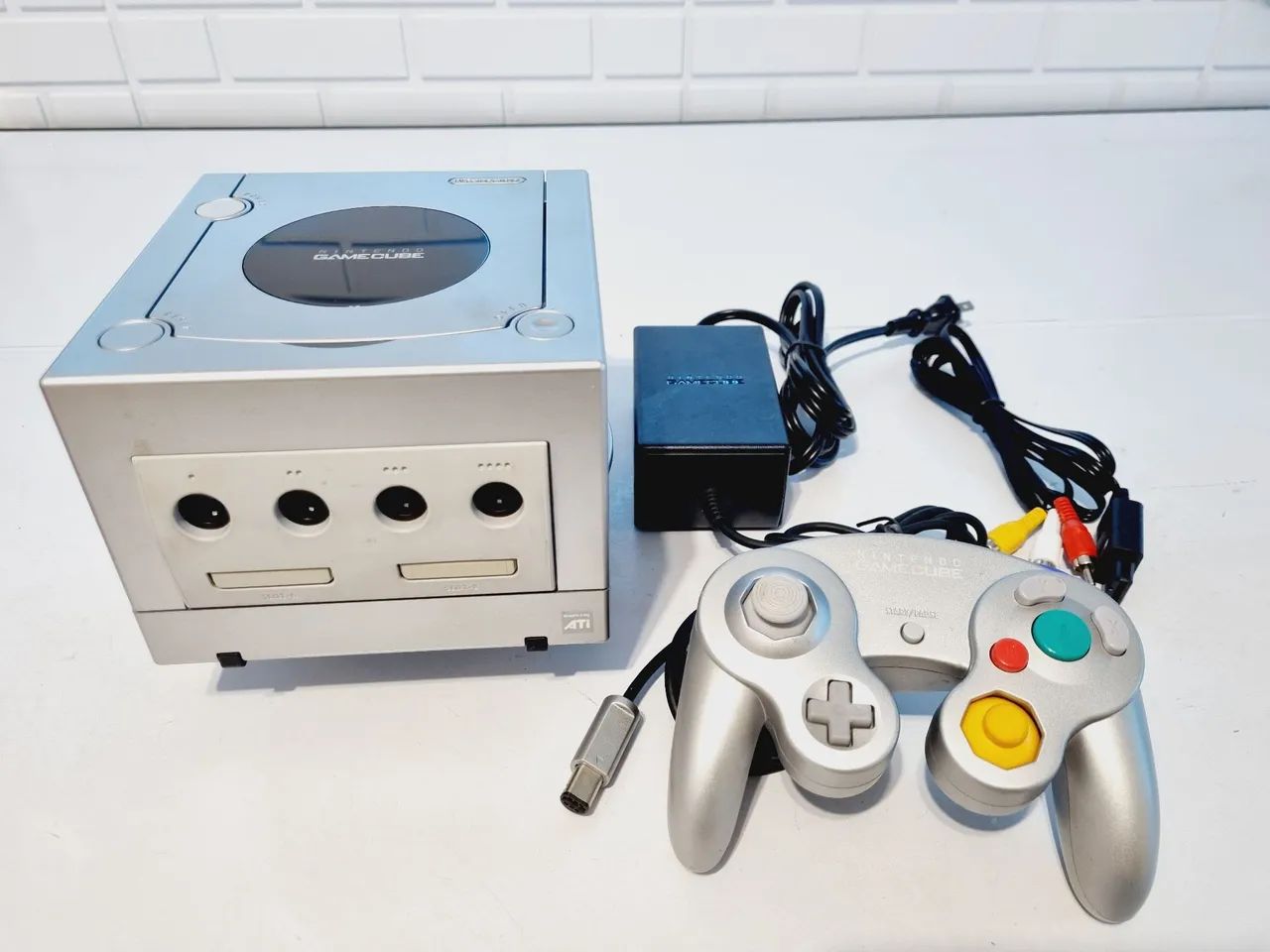 NINTENDO GAME CUBE PRATA