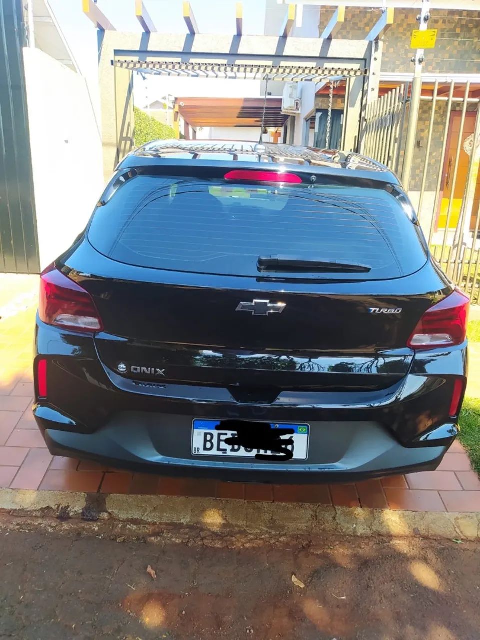 Onix HATCH LT 1.0 Turbo Automático  - Foto 2