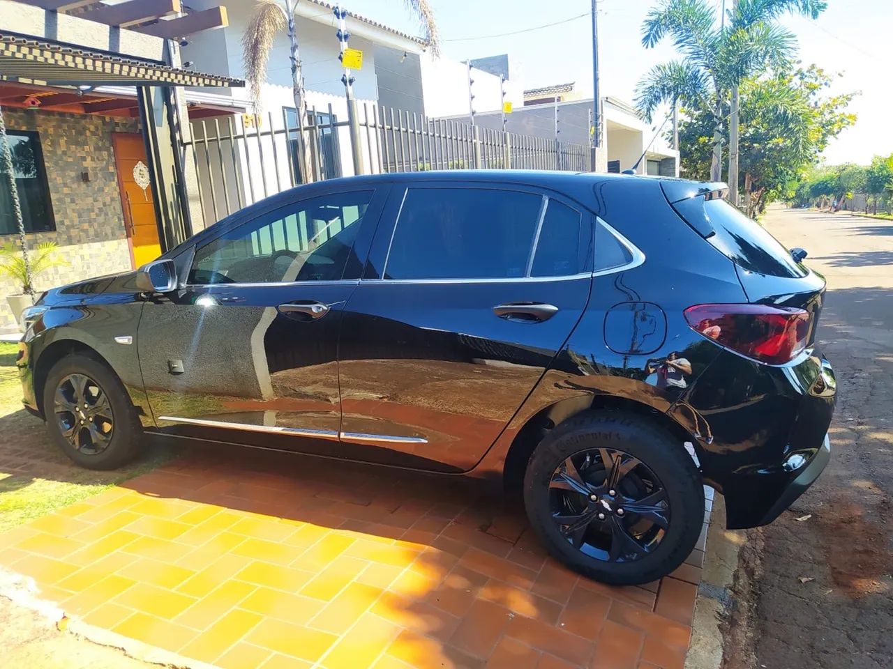 Onix HATCH LT 1.0 Turbo Automático  - Foto 3