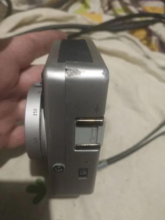 Câmera Canon Dial 35-2 modelo antigo analógico  - Foto 2