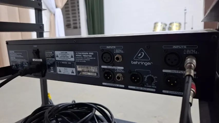 Equalizador Behringer FBQ3102 - Foto 3