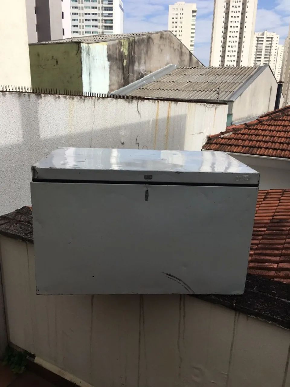 Caixa termica metal - 83x50x51