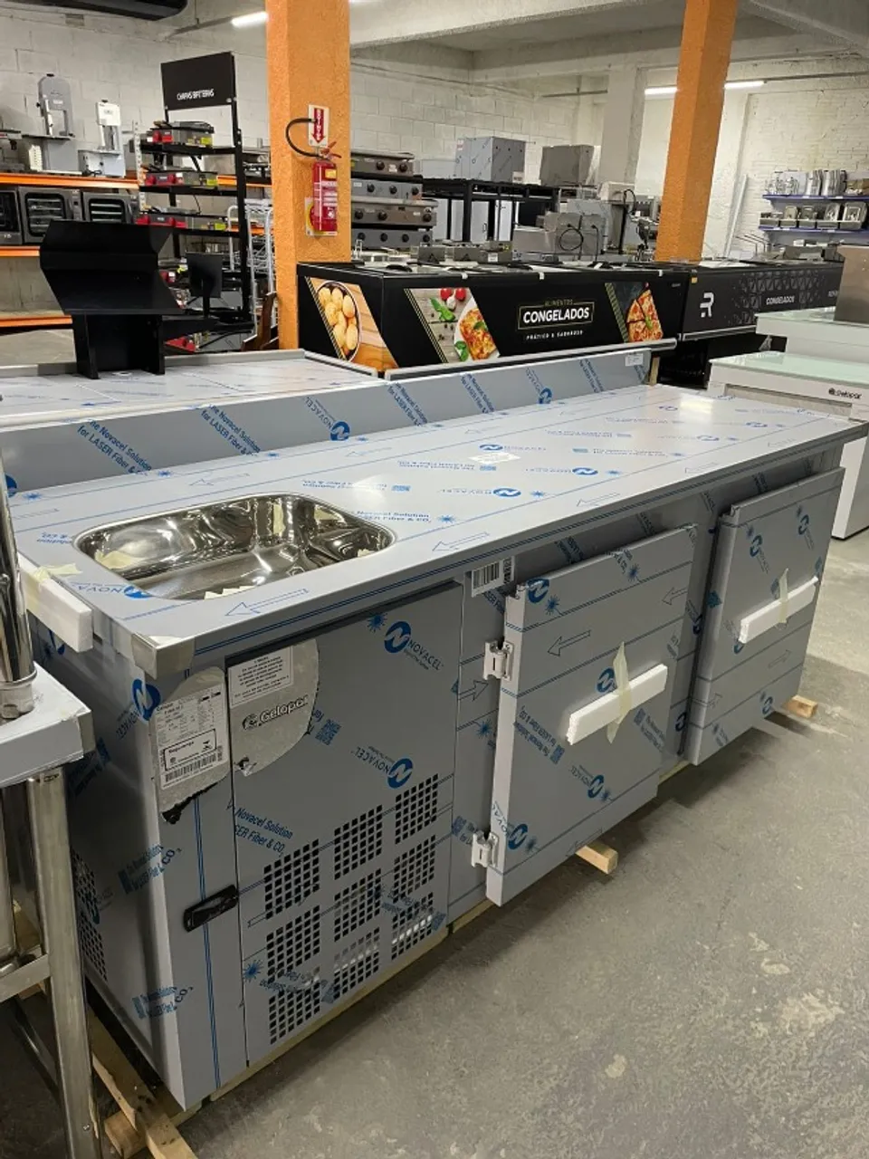 Balcão Refrigerado 2m com cuba Gelopar (Daniel)