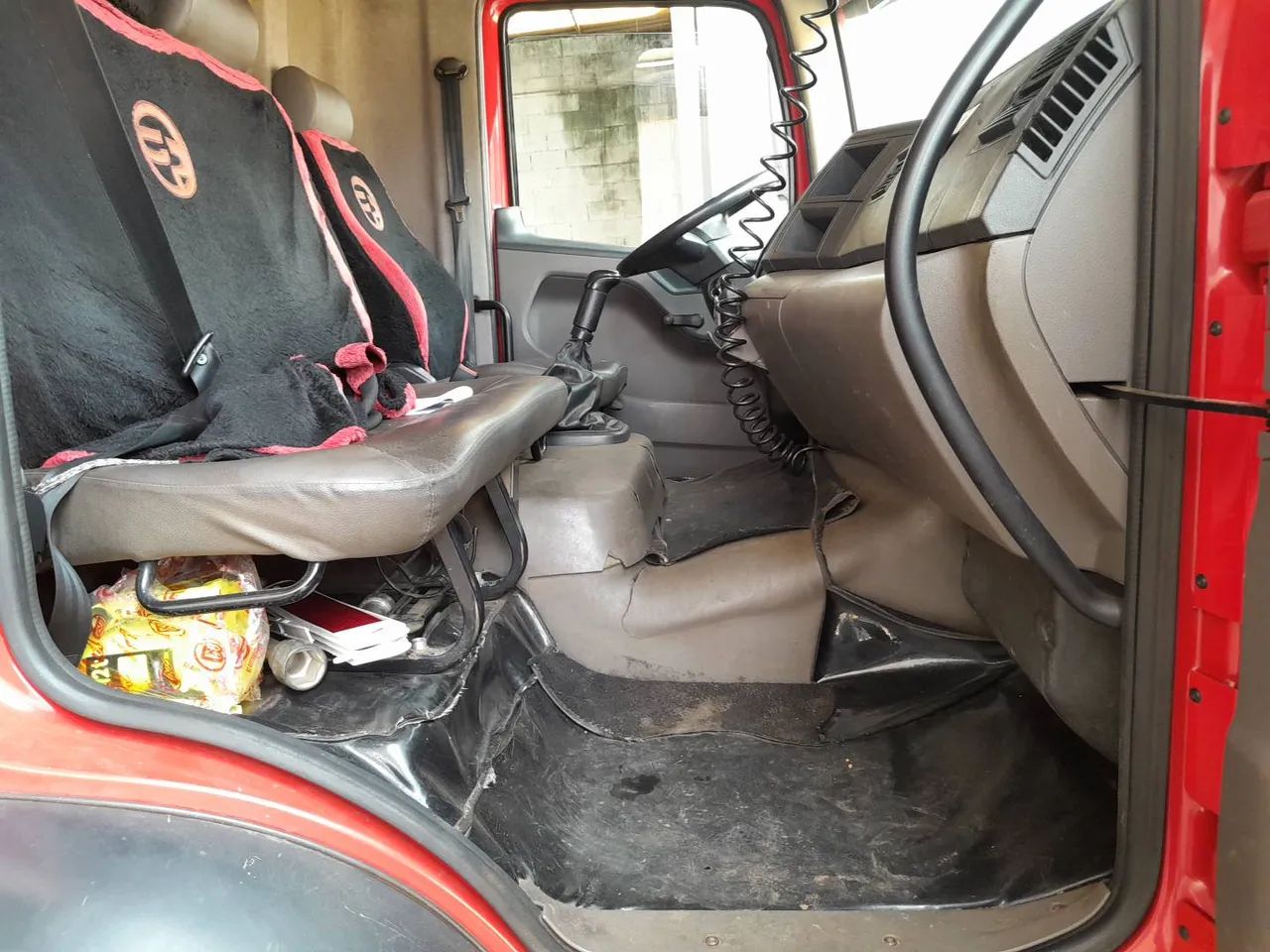 Volkswagen 15.190 E Constellation 2p (diesel)(E5) 2018/2019 Vamos Seminovos GOIANIA - Foto 10