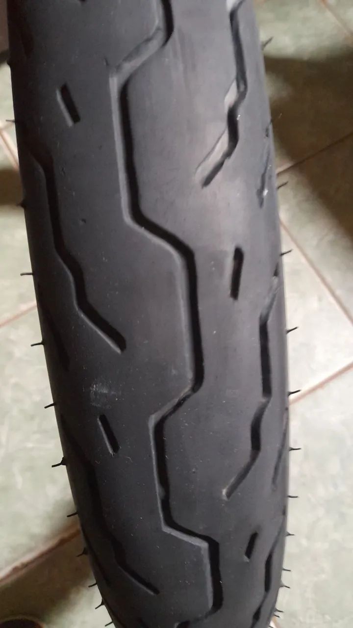 Pneu  para  uso  sem  camara   - Foto 3