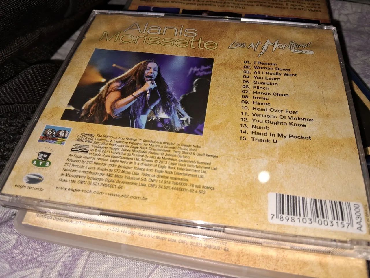 Kit Alanis Morissette Live At Montreux 2012 CD + DVD + BLU-RAY  - Foto 3
