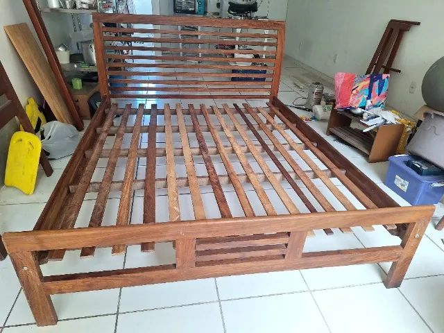 Cama de Madeira64960484544130122