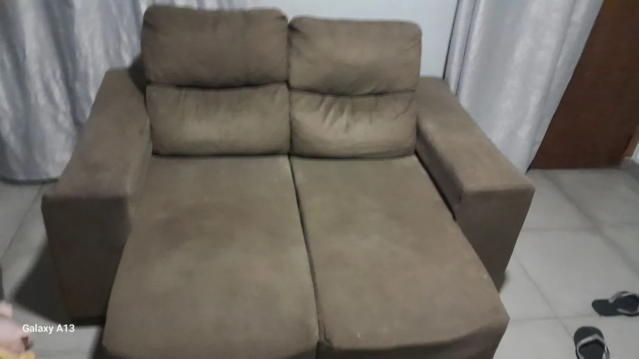 Sofá 2 lugares