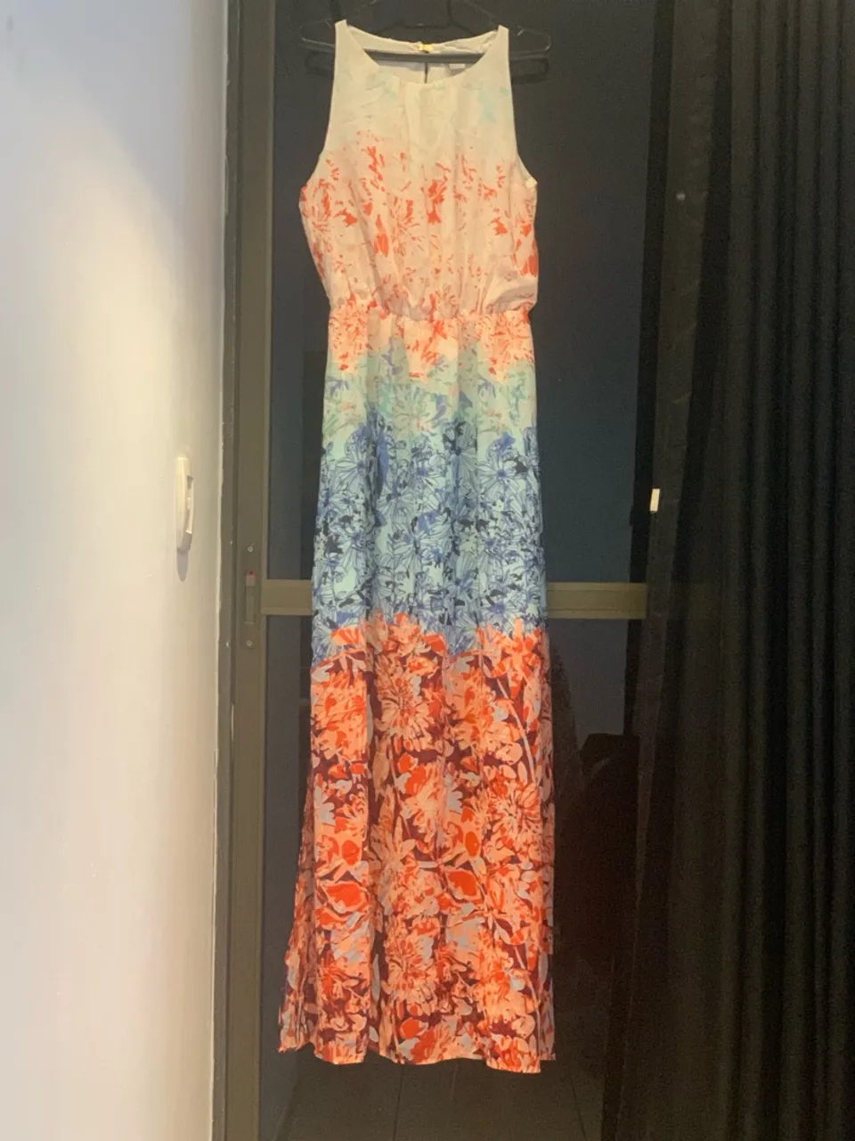 Vestido Longo Floral Colorido