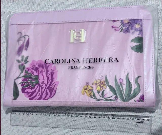 bolsa clutch florida carolina herrera - nova - Foto 2