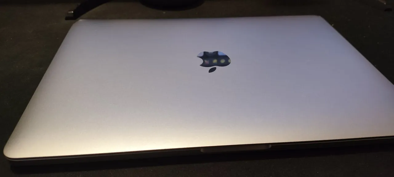 macbook pro 2016