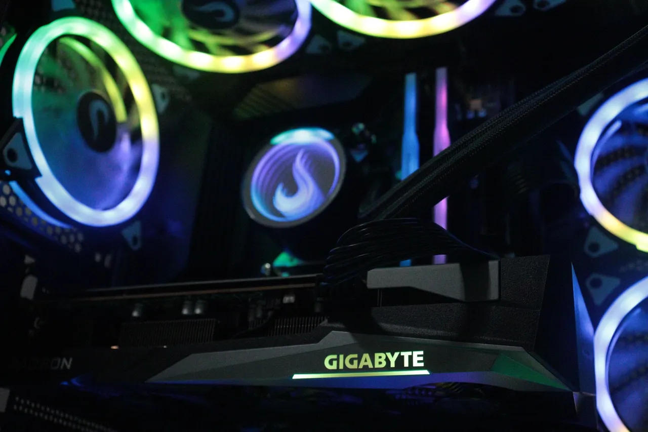 PC Gamer Ryzen 5700X3D + RX 7600 + Fonte Gold - 3 Meses de Uso!