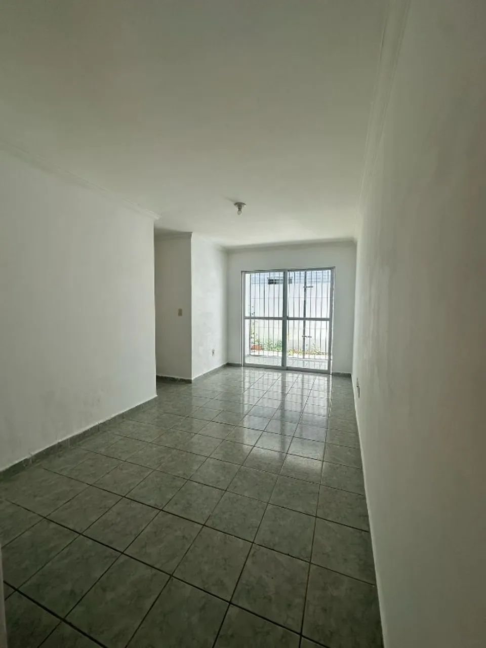 Apartamento Térreo nos Bancários c/ 3 quartos, sendo 1 suíte e área externa privativa em U - Foto 2