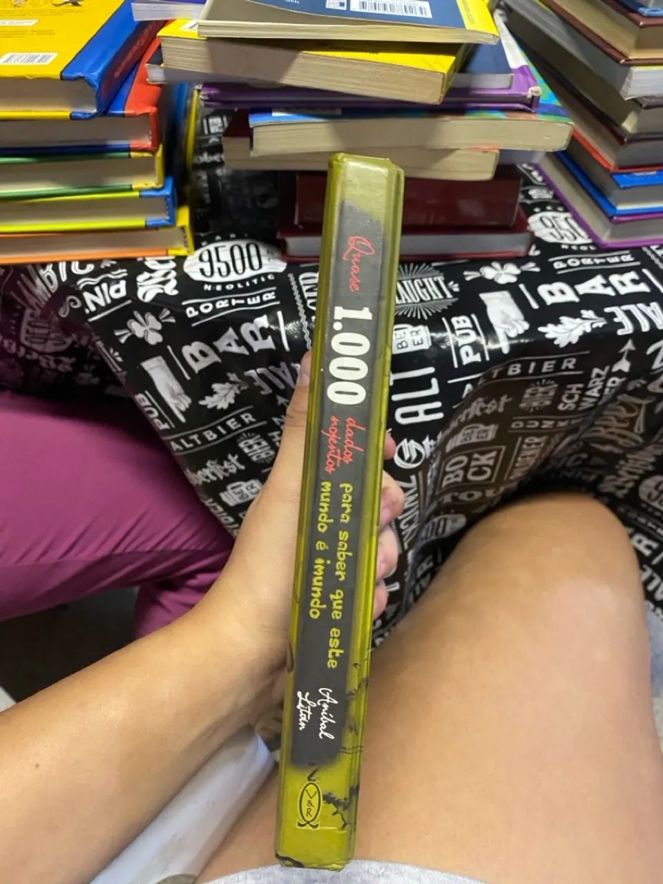 Livro Quase 1.000 Dados Nojentos - Foto 2