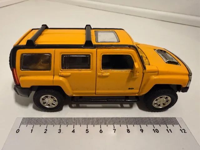 Hummer H3 2007 - Escala 1/32 - Foto 5