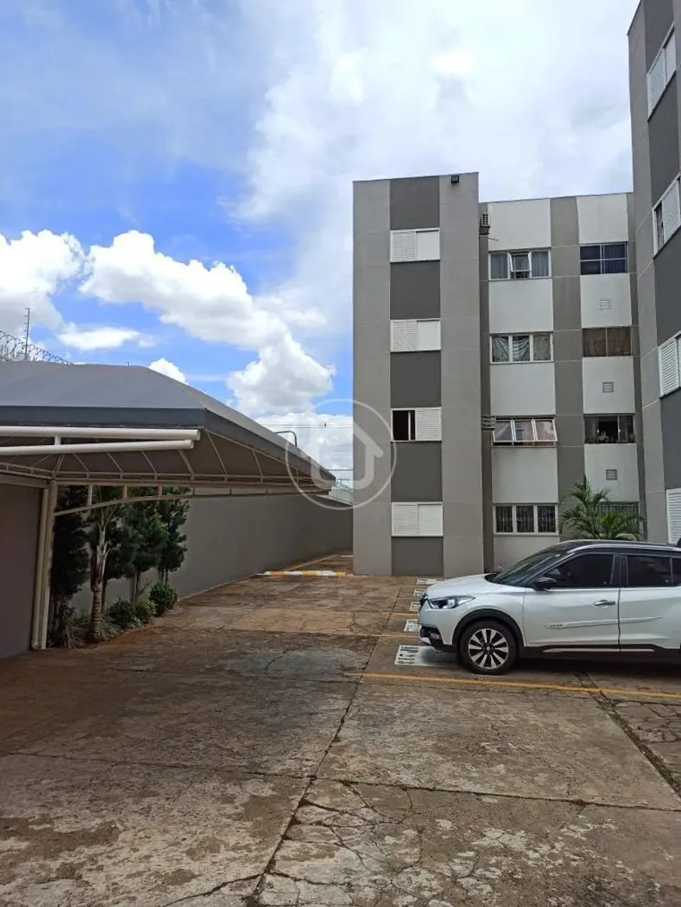 APARTAMENTO DISPONIVEL