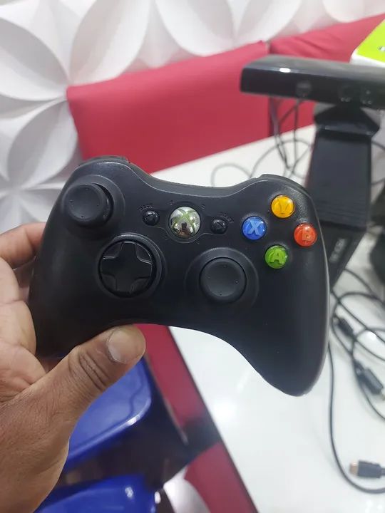 Xbox 360 com Kinect e Controle - Foto 4