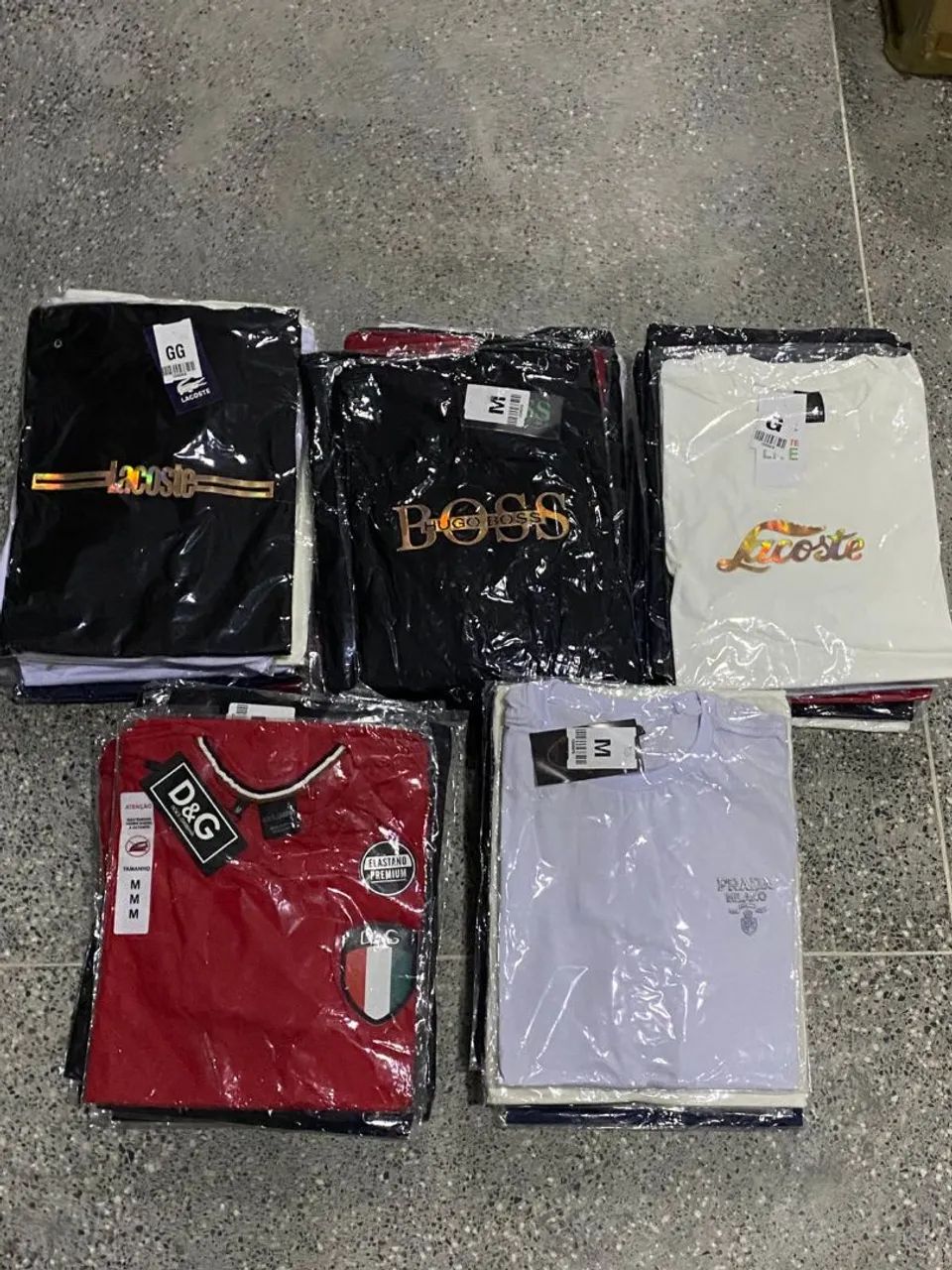 Camisas e camisetas de grife (Lacoste, Boss, Prada, D&G)
