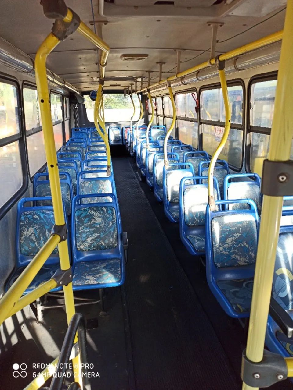 Empresa vende Ônibus e microônibus anos 2002, 2004 e 2007 único dono  - Foto 3