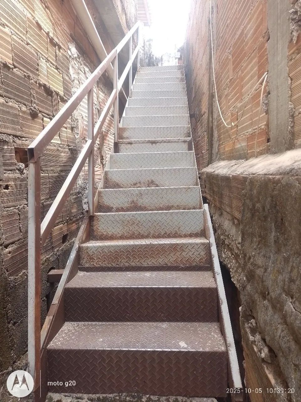 Durable iron ladder64290862158594121