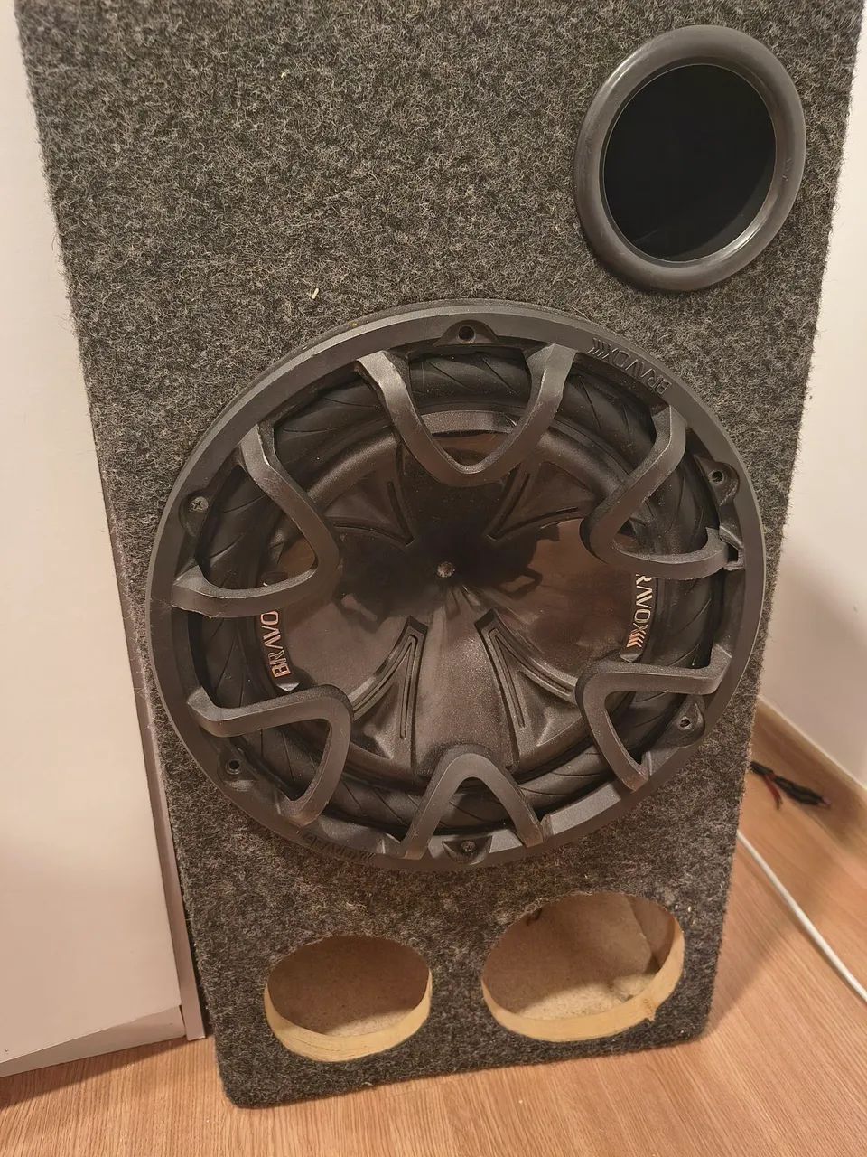Caixa de Som com Subwoofer Bravox