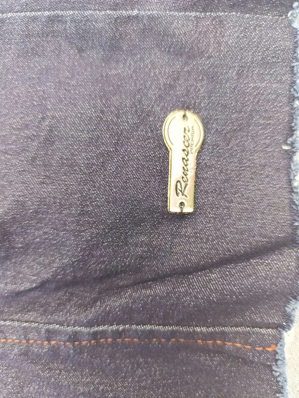 Vestido Jeans com Zíper Frontal tamanho P  - Foto 4