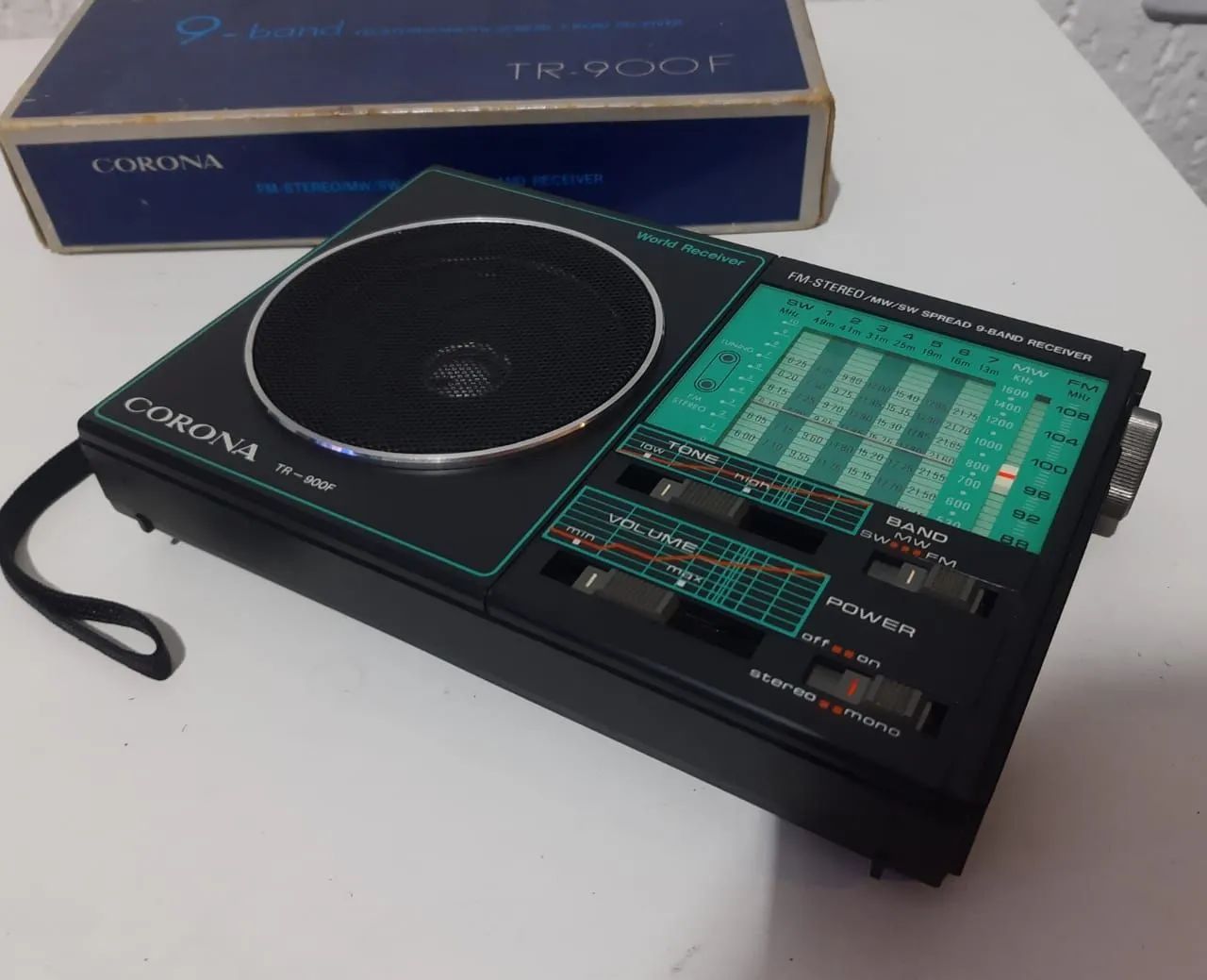 Rádio antigo CROWN 9 FAIXAS C0R0N.A  RELÍQUIA IMPECÁVEL RARÍSSIMO AM FM  SW SW++ - Foto 3