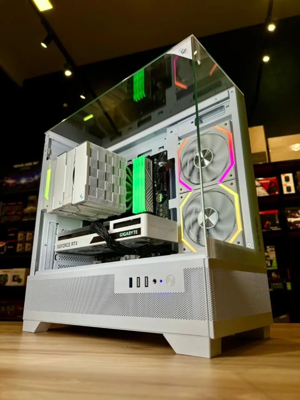 ホワイト 自作PC Ryzen3 3300X RAM32GB ITX ホワイト 自作PC Ryzen3 3300X RAM32GB ITX ホワイト 自作PC Ryzen3